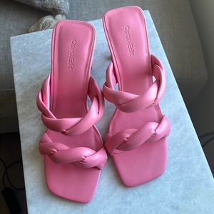 Open edit pink heels